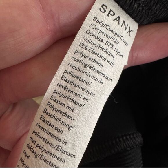 NWOT SPANX Faux Leather High Waisted Leggings in Black Size Medium Style 2437 - Picture 14 of 14